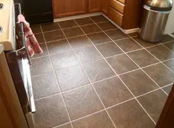 Как выложить пол на кухне плиткой фото