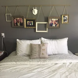 Do they hang photographs in the bedroom?