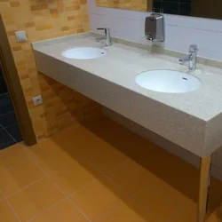 Countertop Дод Аз Санги Сунъӣ Дар Акс Ҳаммом