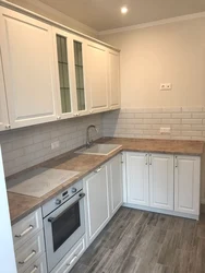 Bunratti oak in the kitchen interior photo