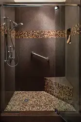 Bathtub design with shower without tray