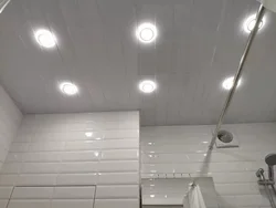 Design slatted ceilings in the bathroom