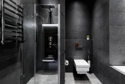 Дызайн ванны з туалетам у чорным колеры