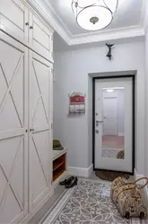 Apartment renovation photo of the door in the hallway