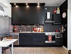 Чорныя кухні фота дызайн