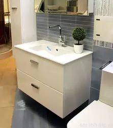 Ванна бөлмесінің интерьеріндегі шкаф