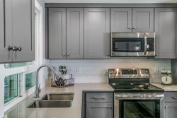 What apron will suit a gray kitchen photo