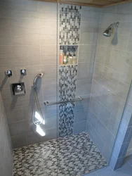 Vanna otağında duş mozaika fotoşəkili