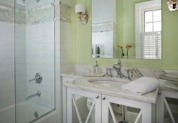 Bath Interior In Pistachio Color