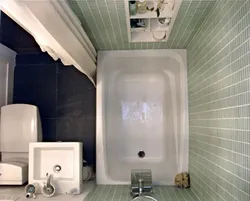 Bathtub in the interior