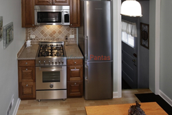 How to install a Khrushchev refrigerator in a small kitchen photo