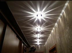Светильники на натяжном потолке в прихожей интерьер фото