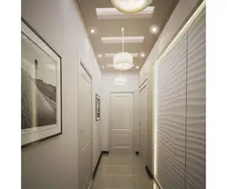 Koridorda asma tavanda lampaların daxili fotoşəkili