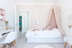 Bright children's bedroom photo