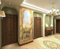 Koridorun daxili hissəsindəki divarda freskalar