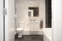 Дизайн ванной комнаты с темным полом