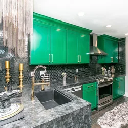 Emerald kitchen photo