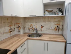 Столешницы и фартуки в интерьере кухонь