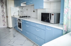 Кухня Белая С Синим Низом Фото