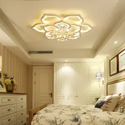 Asma tavanlı yataq otağı üçün müasir dizaynlı çilçıraq