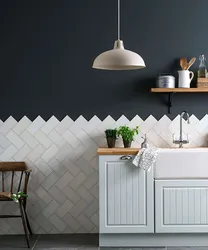 Tiles on kitchen walls photo in the interior