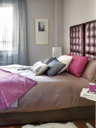 Combination of brown with other colors in the bedroom interior