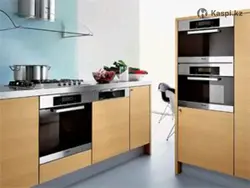 Фото встроенной бытовой кухни