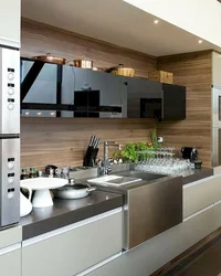 Apron design for a large kitchen