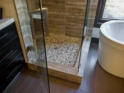 Плитка дизайнымен жасалған ваннаға арналған науа