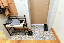 Linoleum dizaynı ilə koridor