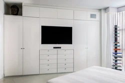 Шкафы белые фото дизайн в гостиную