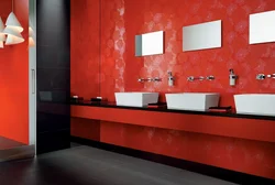 Photo of a glossy bathroom
