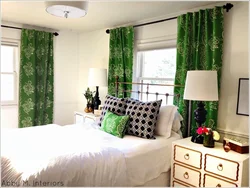 Зеленые обои в интерьере спальни какие шторы фото