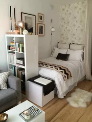 Cozy small bedroom photo