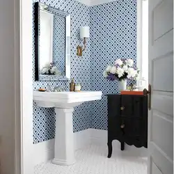 Ванная комната дизайн с обоями и плиткой