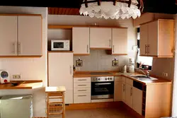 Дизайн простой угловой кухни