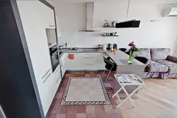 How to combine tiles on the kitchen floor photo