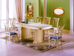 Стол на кухню в классическом стиле фото