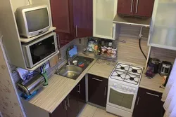 Kitchen 5 square meters design with refrigerator and dishwasher