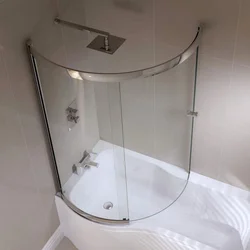 Шторка для угловой ванны фото