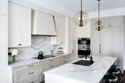 Kitchen Design With Marbled Splashback