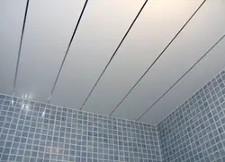 Banyoda panellərlə tavan dizaynı
