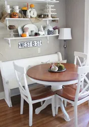 Круглы кухонны стол для маленькай кухні фота