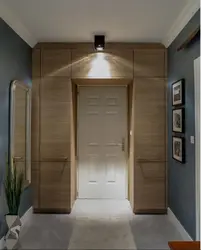 Doors in the hallway in the apartment design