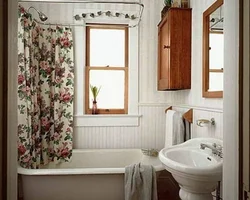 Houses With Small Windows In The Bathroom Photo
