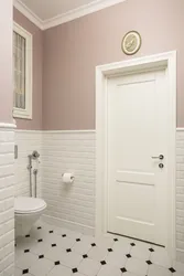 Apartment toilet door design