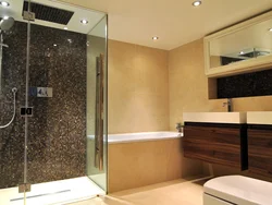 Ванна и душевой уголок в одной ванной комнате фото