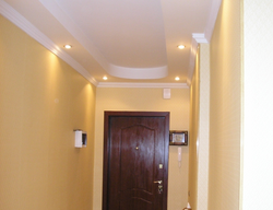 Plasterboard ceiling design hallway