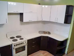 Small left corner kitchens photo