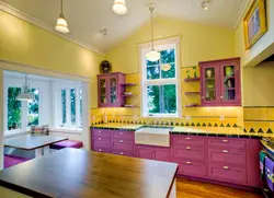 What colors does yellow go with in the kitchen interior?
